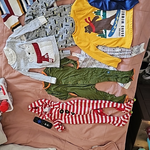 STUNNING BULK BRANDED BOYS 12 TO 24 MONTHS CLOTHES SET - Picture 4 of 10